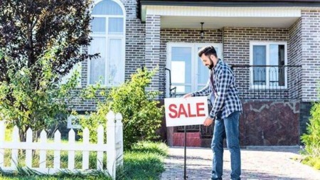 Sell Now or Wait a Year? This Is What Home Sellers Should Do to Turn a Rich Profit