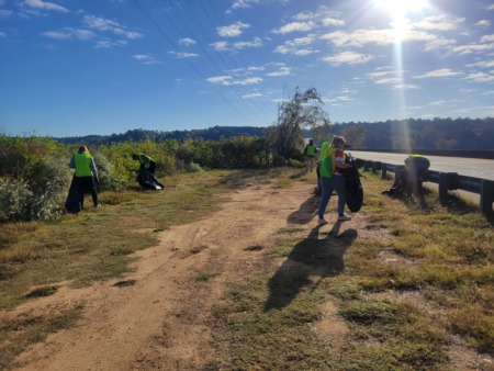 Vining Group Participates in Lake Cleanup Day