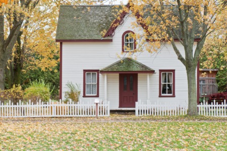 How Low-Maintenance Gardens Can Appeal To Potential Home Buyers