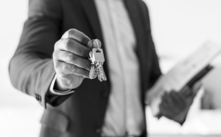 Selling a House During a Divorce
