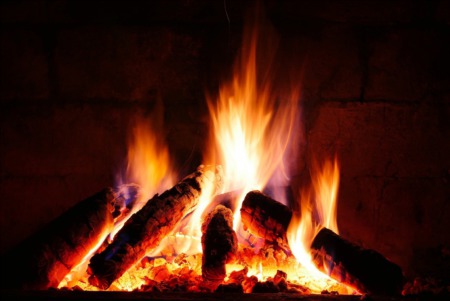 Choosing the Right Fireplace for Your Home: A Comprehensive Guide