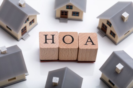 The Pros And Cons Of Living In An HOA Community
