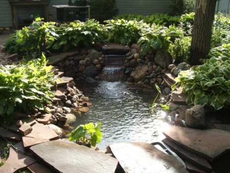 18 Wonderful Ideas for a Garden Pond