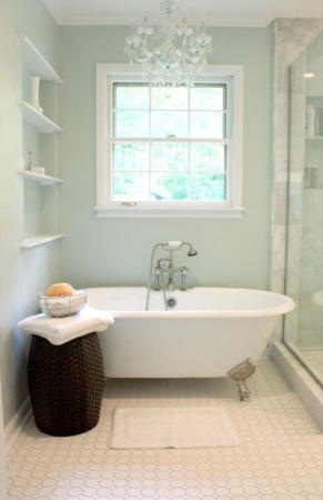 22 Stunning Bathrooms With Claw-Foot Tubs