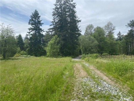 Selling Land in Spanaway