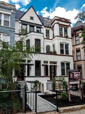 Columbia Heights Penthouse Condo Sold By DC Condo Boutique