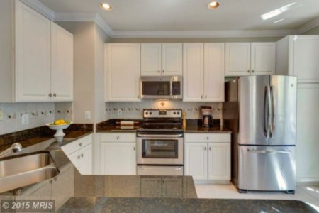 Kingstowne Town House Sold By DC Condo Boutique