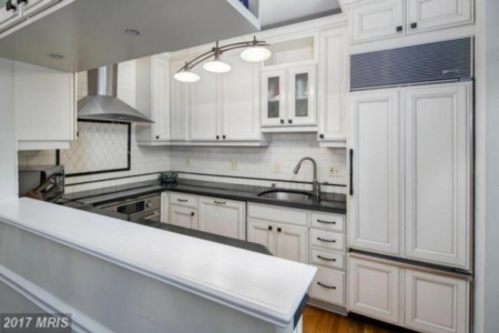 1661 Crescent Place Co-op Sold By DC Condo Boutique