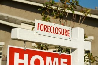 Experts Predict Foreclosure Surge