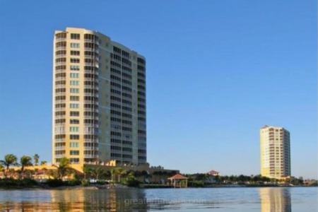 Mastique: Resort-style High-rise Living