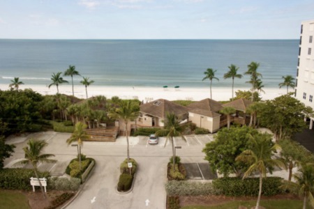 Gated Communities with Golf and Beach Access
