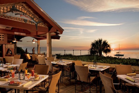 Naples Ritz-Carlton: A Beachfront Icon
