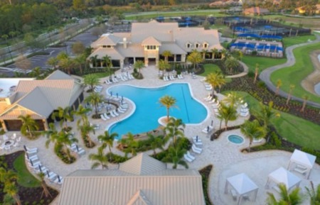 Winding Cypress Offers a Resort Lifestyle