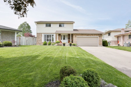 New Listing! North End Home for Sale! 12 Bell Manor Court, Brantford, Ontario