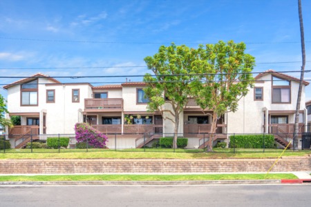 SOLD - Beautiful Townhome in West Torrance School District