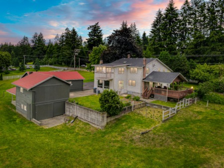 Just Listed!! 14206 Glenwood Rd. SW Port Orchard Wa. 98367