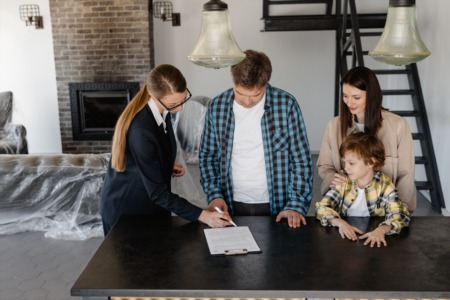 Win the Bidding War With Our 5 Minute Guide to Making an Offer the Seller Won't Refuse
