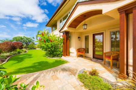 4 Reasons You Shouldn't Sell or Buy a Home Without a Real Estate Agent