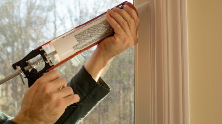Tips for Removing and Reapplying Caulk and Sealants