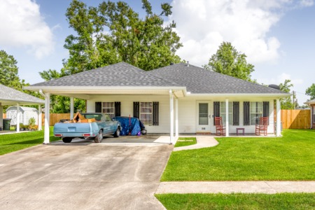 248 T Leigh Dr, Houma, LA 70364