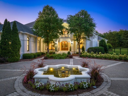 Luxurious Living Redefined: Explore 9050 Split Log Rd, Brentwood, TN