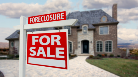 How Do Pre-Foreclosures Work?