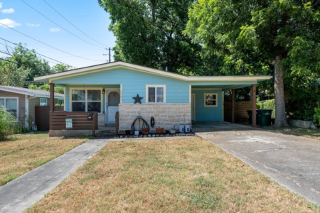 Nicely Upgraded One Story Home in the heart of Austin