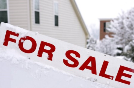 4 Tips for Buying a Home During the Holidays