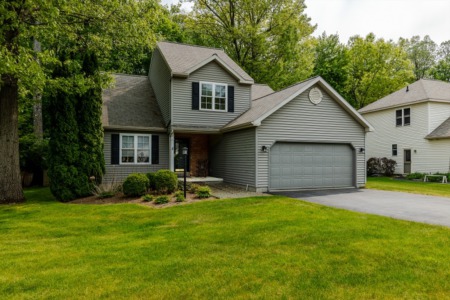 Have You Been Looking for a Home in Saratoga Springs? Check Out this New Listing!
