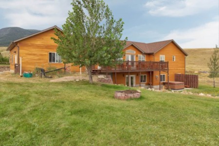 160 Wineglass Road – Spacious Livingston Home on 2.75 Acres