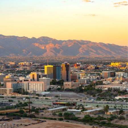 How Arizona's Seasons Sway the Real Estate Market