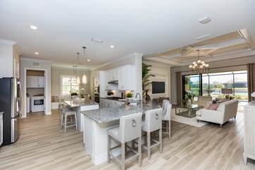 Real Estate 101 in Lakewood Ranch: Staging Resales in a New Construction Market