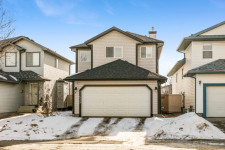 Real Estate Crush | Timeless Canossa Home