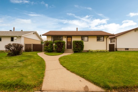 Real Estate Crush | Charming Balwin Bungalow