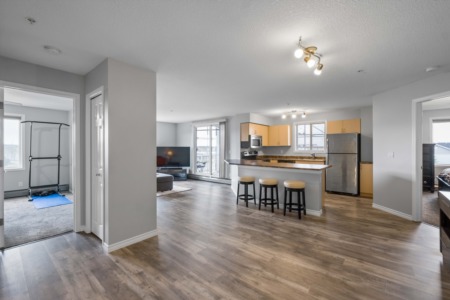Real Estate Crush | Sophisticated Summerwood Condo