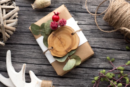 Christmas on a Budget: Celebrate the holidays without breaking the bank!