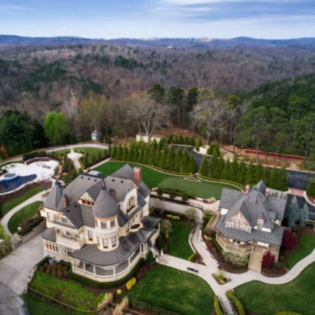 A Historic Mansion in Eureka Springs, Arkansas