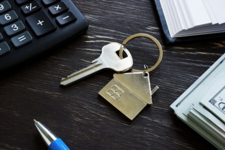 Lower Mortgage Rates Brighten Buyers' Prospects