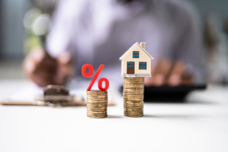 Average Mortgage Rates Fall To 6.8%