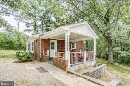 NEW LISTING: Front Royal, VA | Perfect Starter Home