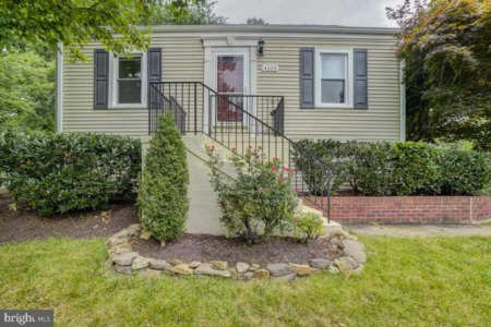 Open House: Incredible Cape Cod home for sale in Annandale, VA