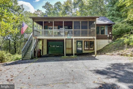 Home for Sale in Haymarket, VA: 1505 Duffey Dr.