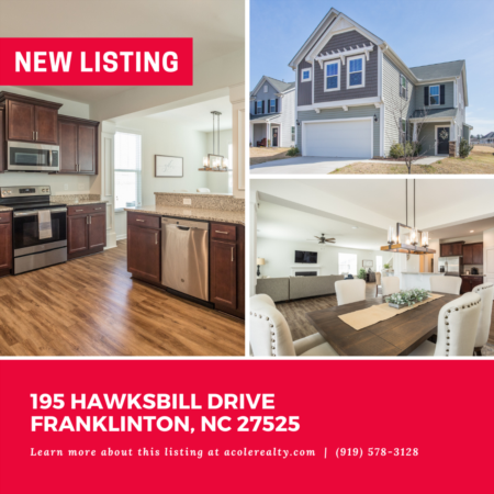 *NEW LISTING* This immaculate 'like new' home features an open concept floor plan, engineered hardwoods throughout the main level, and spacious Loft area.