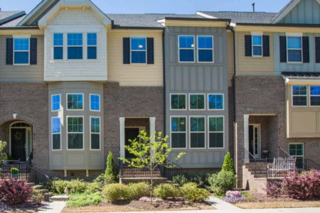 Price Reduction! 3 Bedroom/2.5 Bath Townhome in Apex!