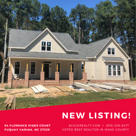 *NEW LISTING* Custom Built Home with gorgeous setting!! 
