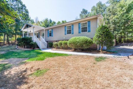 *BACK ON MARKET* 408 Pearson Drive in Durham!