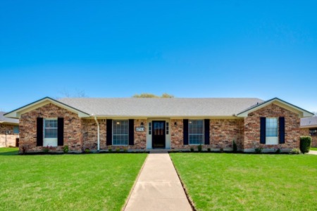SOLD - 1713 Crescent Drive