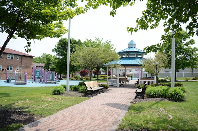 Spa Spring Heights Truxton Park in Perth Amboy, NJ