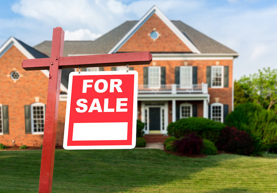 Why Won't My House Sell? 6 Common Reasons & How to Fix Them