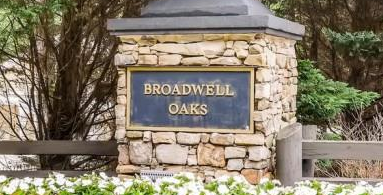 Broadwell Oaks
